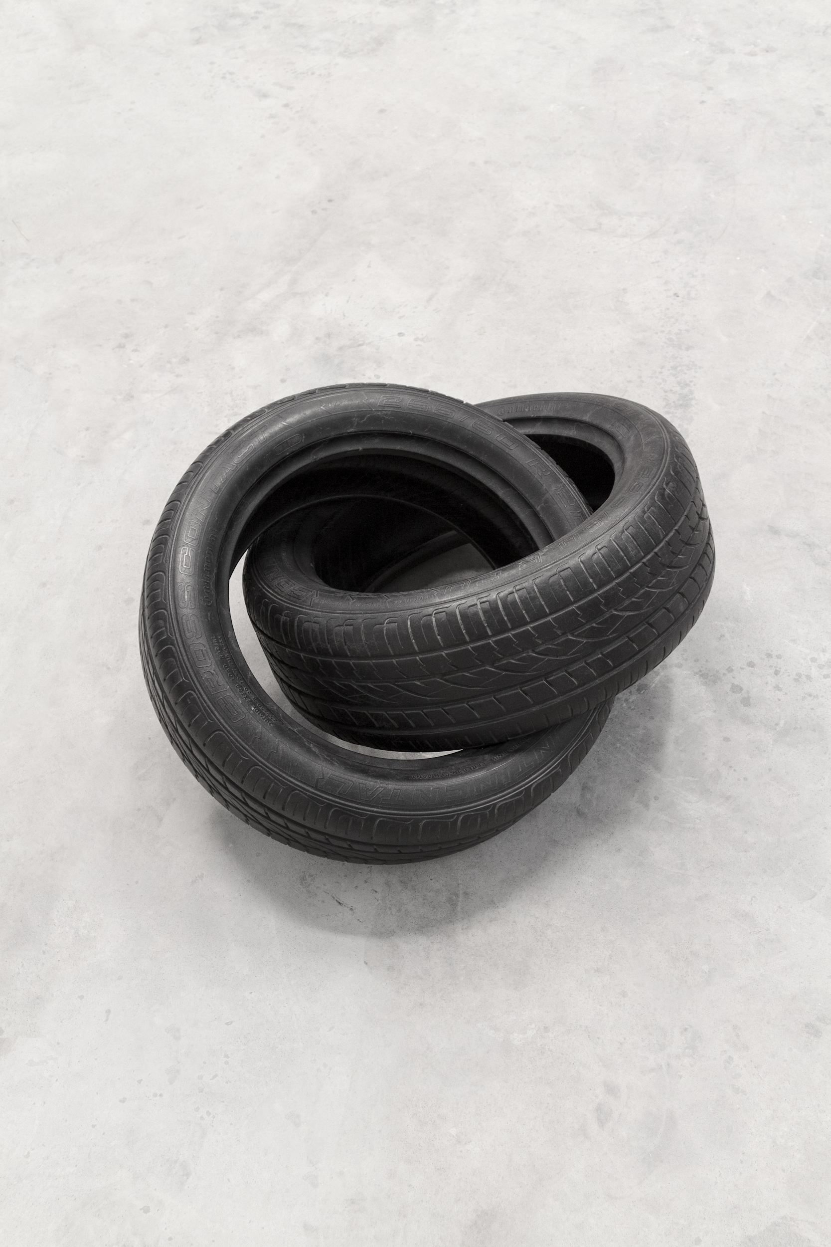 infinito-2017-marmo-nero-cm-50x96x77-8812