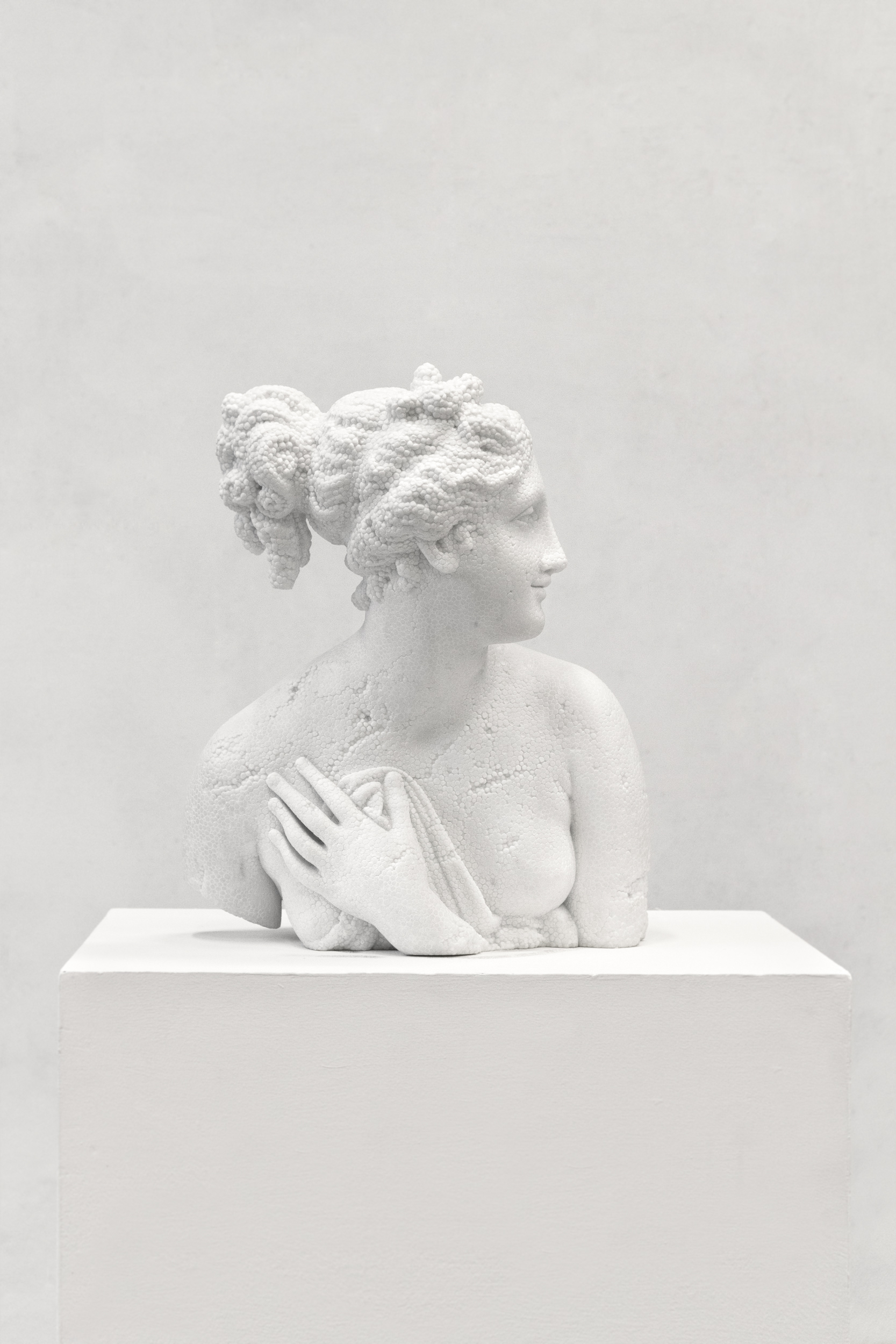 venere-italica-2016-marmo-bianco-cm-53-x-41-x-45-8653